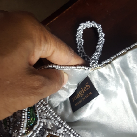 MagieS Embroidered Sequin Bead CrossBody Bag - Picture 5 of 6